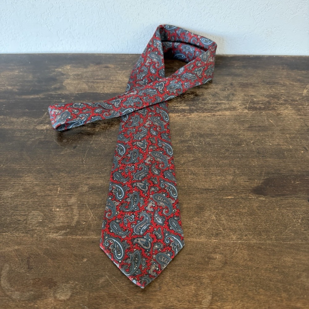 Christian Dior Tie, 100% Silk, Red And Blue Paisley - Picture 2 of 5